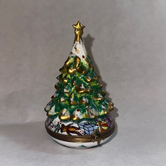 Limoges Other - Limoges Christmas tree porcelain box